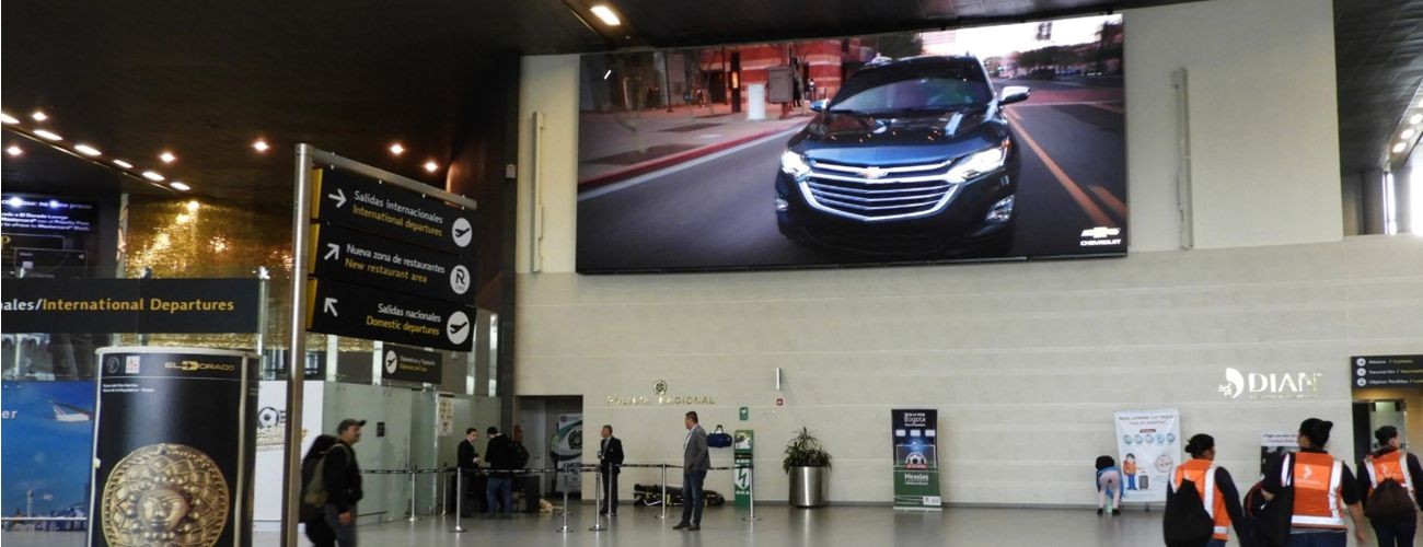 publicidad en aeropuertos medios ooh y publidiad digital